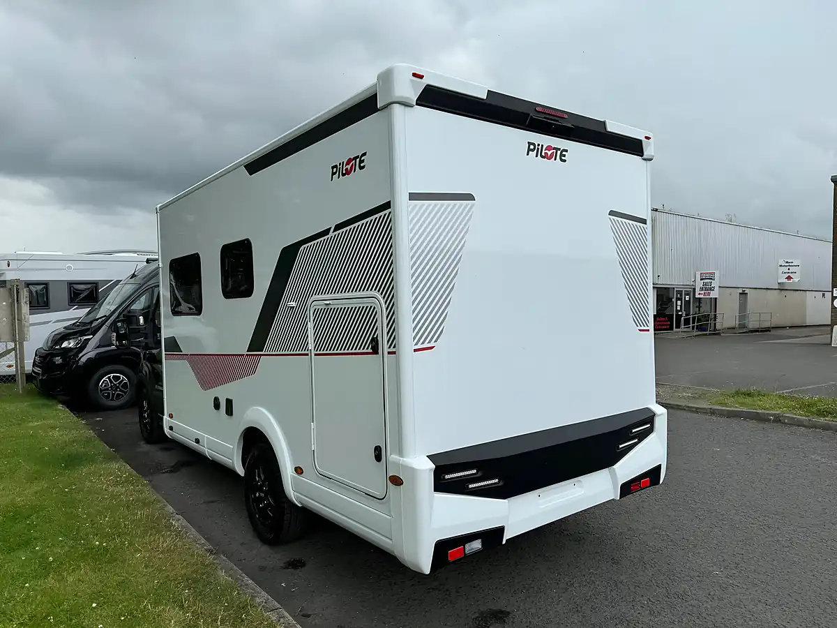 Used 2026 Pilote Atlas Edition 650 - Interior and Exterior details 4