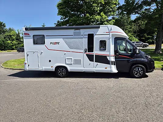 2026 Pilote Expression P720FGJ