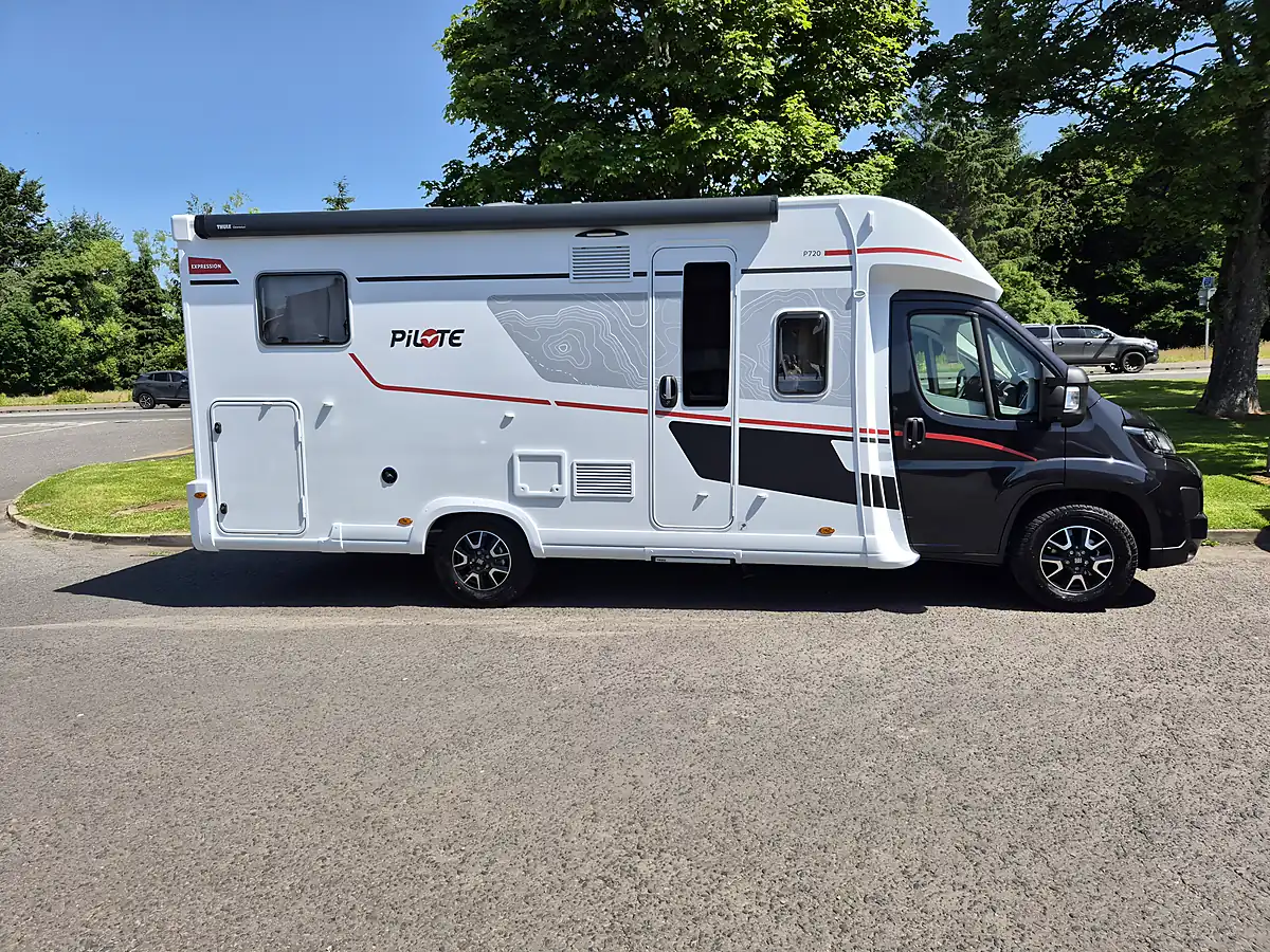 Used 2026 Pilote Expression P720FGJ - Front View