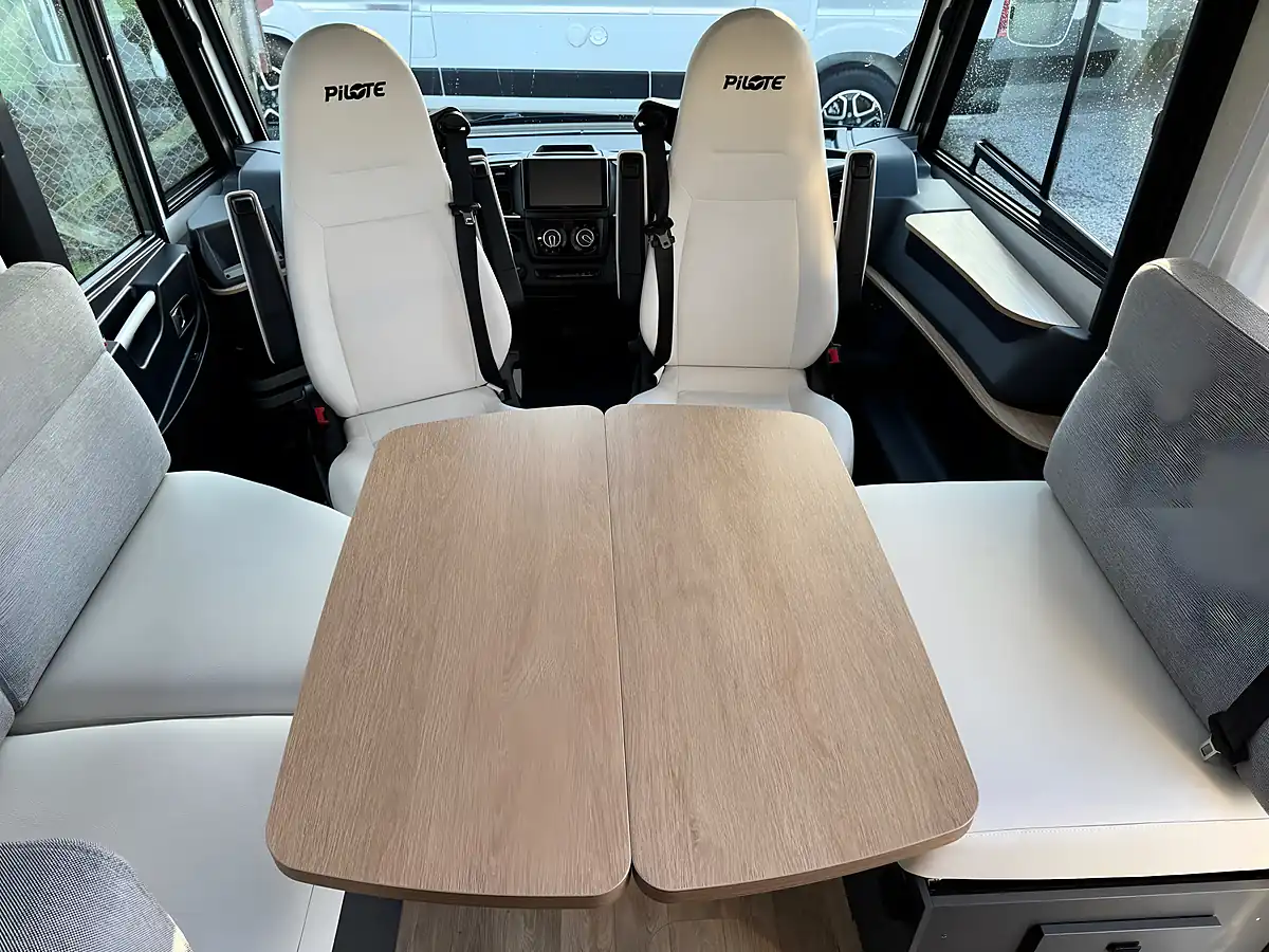 Used 2026 Pilote G740FC Evidence - Interior and Exterior details 11