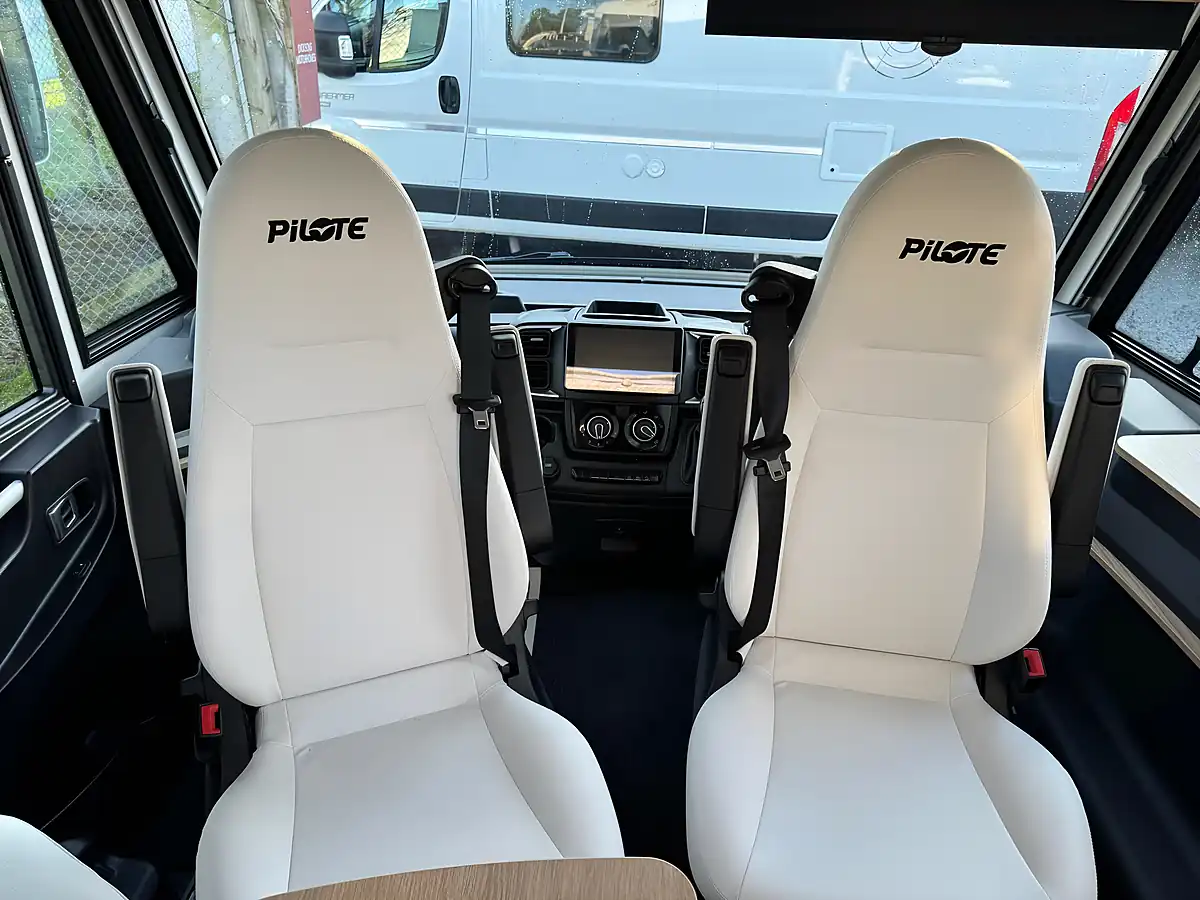 Used 2026 Pilote G740FC Evidence - Interior and Exterior details 14