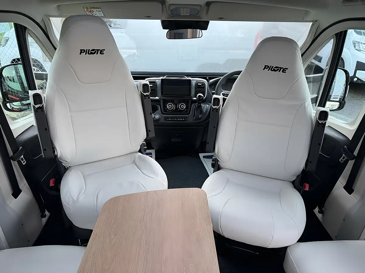 Used 2026 Pilote P740FC Evidence - Interior and Exterior details 13