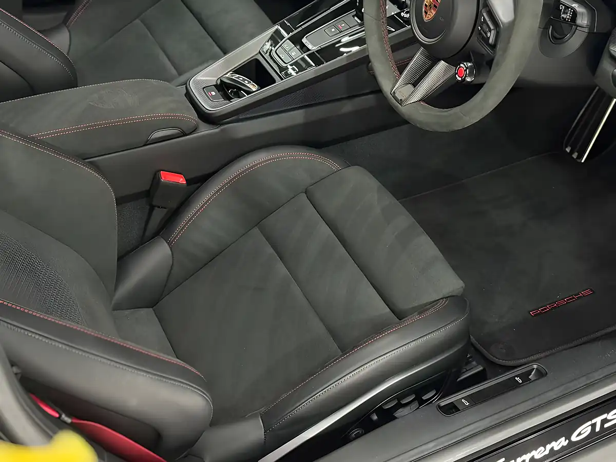 Used 2026 Porsche 911 Carrera Gts Black - Interior and Exterior details 20