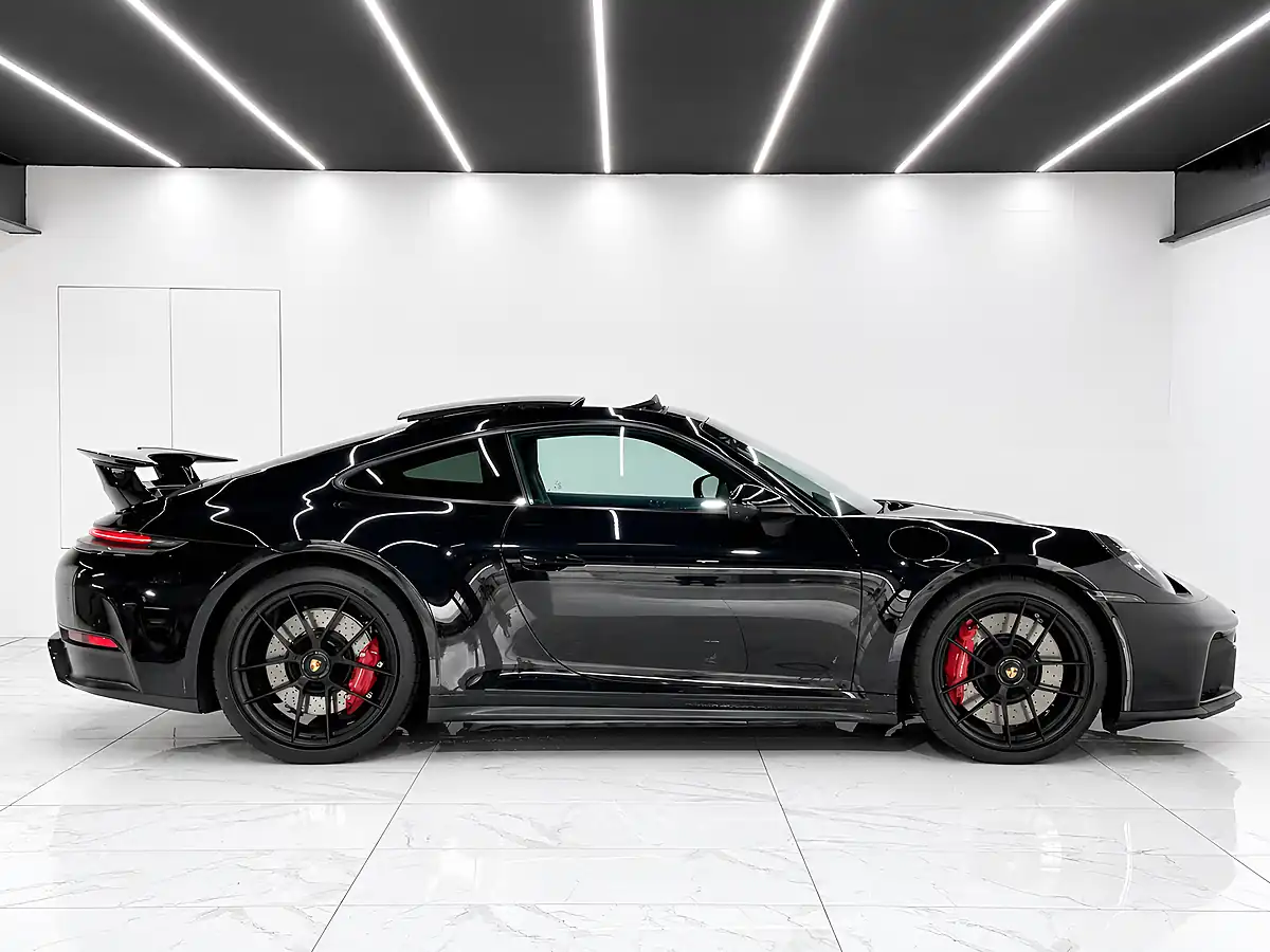 Used 2026 Porsche 911 Carrera Gts Black - Interior and Exterior details 4