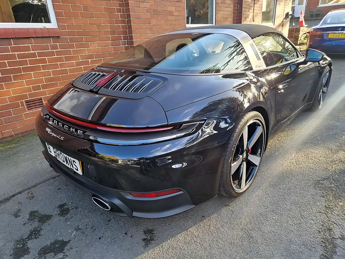 Used 2026 Porsche 911 Targa 4S Jet Black - Interior and Exterior details 11