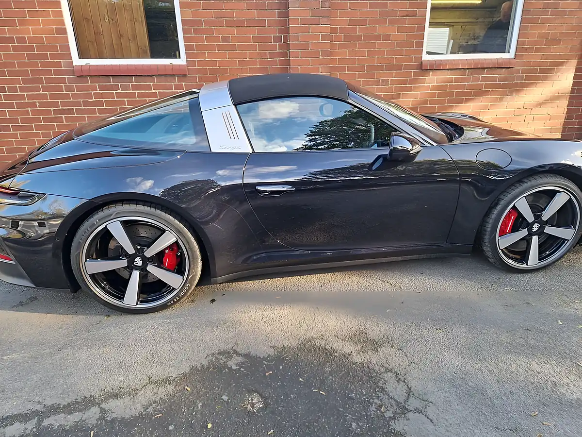 Used 2026 Porsche 911 Targa 4S Jet Black - Interior and Exterior details 3