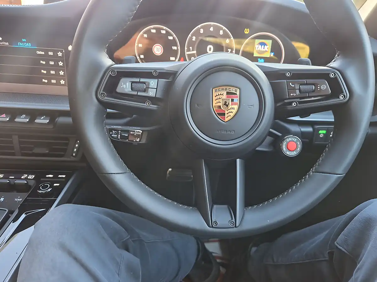 Used 2026 Porsche 911 Targa 4S Jet Black - Interior and Exterior details 7