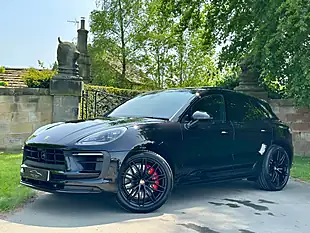 Used 2026 Porsche Macan Gts Jet Black - Interior and Exterior details 6
