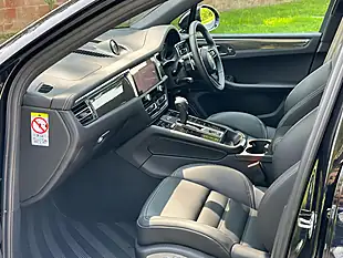 Used 2026 Porsche Macan Gts Jet Black - Interior and Exterior details 7