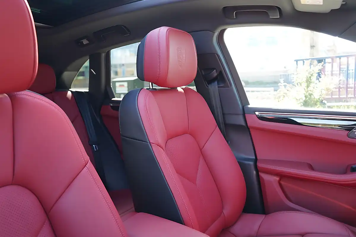 Used 2026 Porsche Macan S Jet Black Metallic - Interior and Exterior details 13
