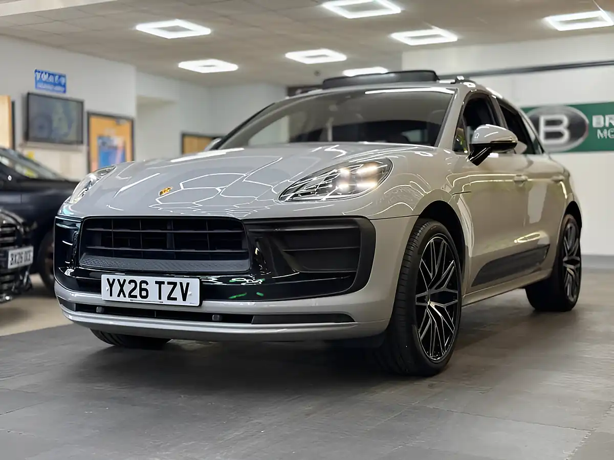 Used 2026 Porsche Macan T Grey - Interior and Exterior details 6