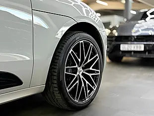 Used 2026 Porsche Macan T Grey - Interior and Exterior details 8
