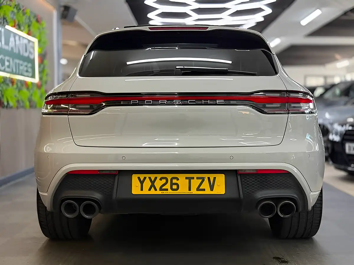Used 2026 Porsche Macan T [top Sepc Macan] Grey - Interior and Exterior details 2
