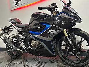 Used 2026 Qjmotor Srk 125 R Super Sports Black - Interior and Exterior details 10