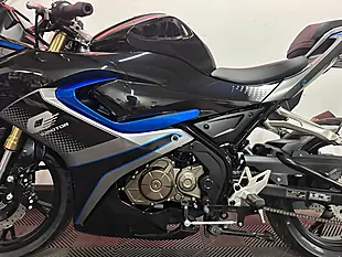 Used 2026 Qjmotor Srk 125 R Super Sports Black - Interior and Exterior details 17