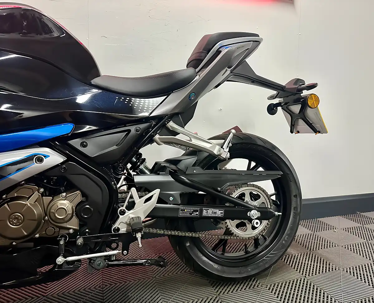 Used 2026 Qjmotor Srk 125 R Super Sports Black - Interior and Exterior details 18
