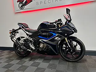 Used 2026 Qjmotor Srk 125 R Super Sports Black - Interior and Exterior details 4