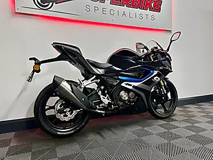 Used 2026 Qjmotor Srk 125 R Super Sports Black - Interior and Exterior details 6