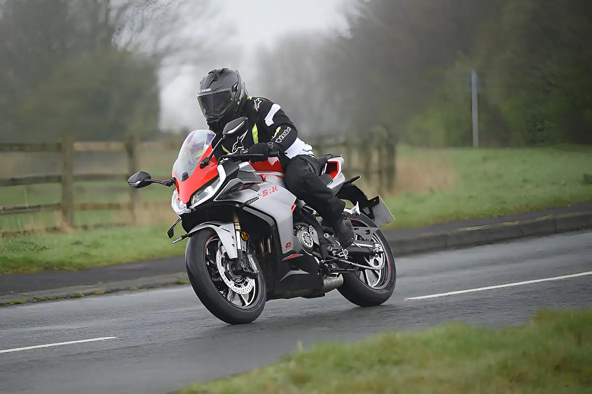 Used 2026 Qjmotor Srk 421 Rr Red/Silver - Interior and Exterior details 5