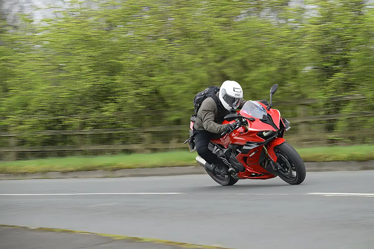 Used 2026 Qjmotor Srk 800 Rr Red/Silver - Interior and Exterior details 6