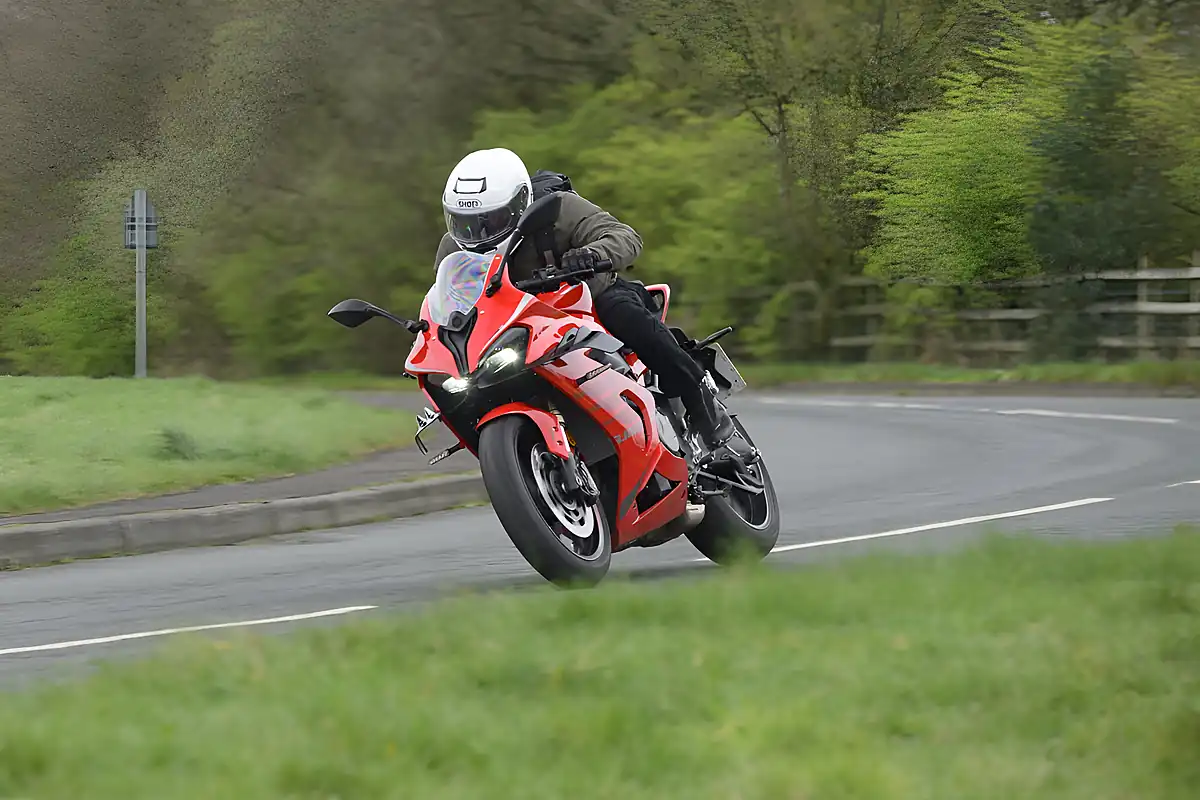 Used 2026 Qjmotor Srk 800 Rr Red/Silver - Interior and Exterior details 9
