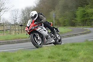 Used 2026 Qjmotor Srk 921 Rr White - Interior and Exterior details 5
