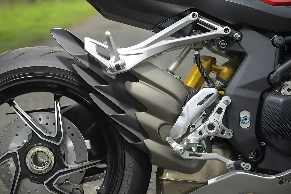 Used 2026 Qjmotor Srk 921 Rr White - Interior and Exterior details 9