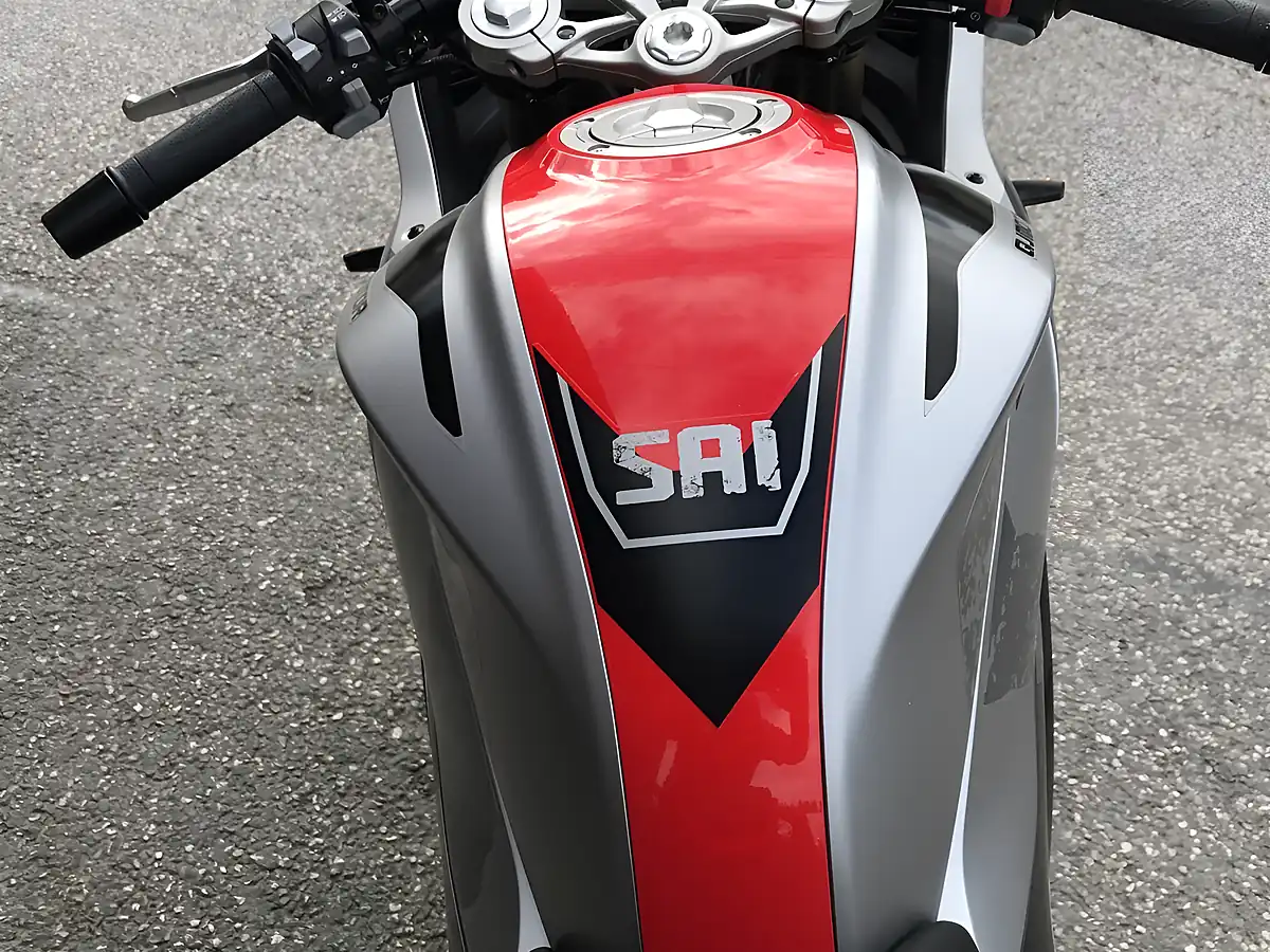 Used 2026 QJMOTOR Srk R Grey - Interior and Exterior details 8