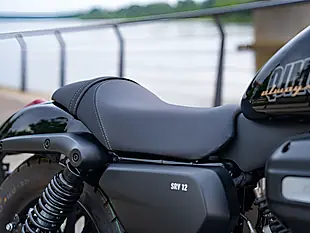Used 2026 Qjmotor Srv 125 Black - Interior and Exterior details 16