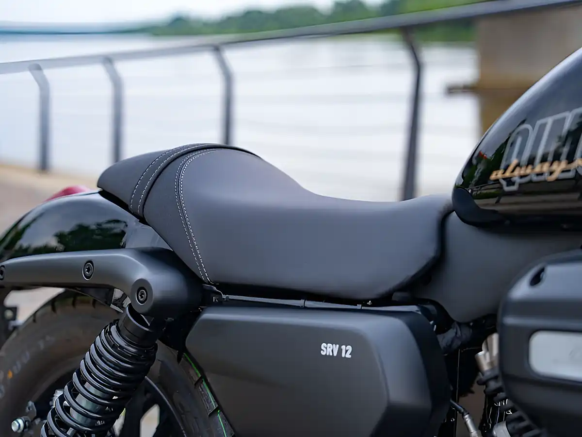 Used 2026 Qjmotor Srv 125 Black - Interior and Exterior details 16