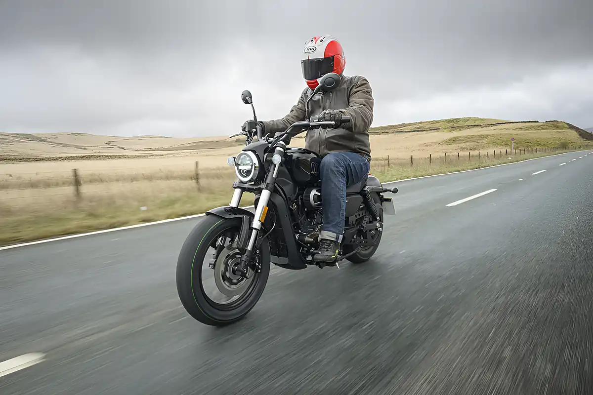 Used 2026 Qjmotor Srv 125 Black - Interior and Exterior details 2