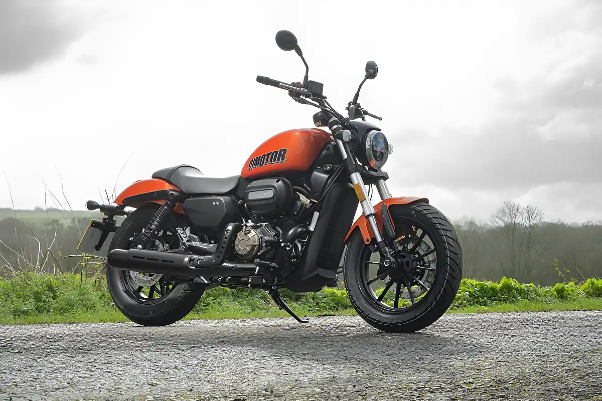 Used 2026 Qjmotor Srv 125 Black - Interior and Exterior details 7