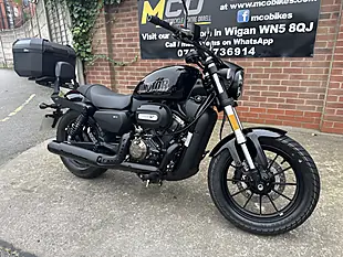 Used 2026 Qjmotor Srv 125 Black - Interior and Exterior details 2