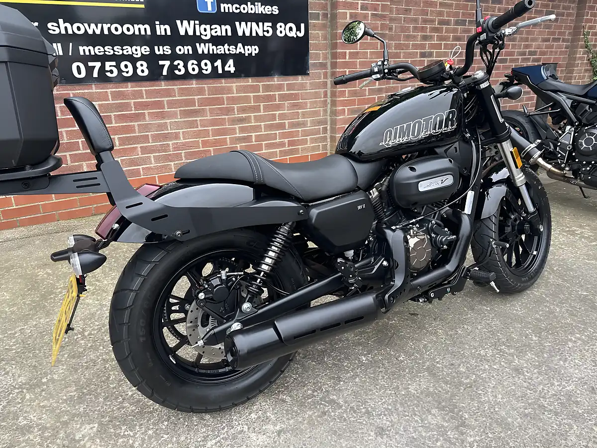 Used 2026 Qjmotor Srv 125 Black - Interior and Exterior details 3