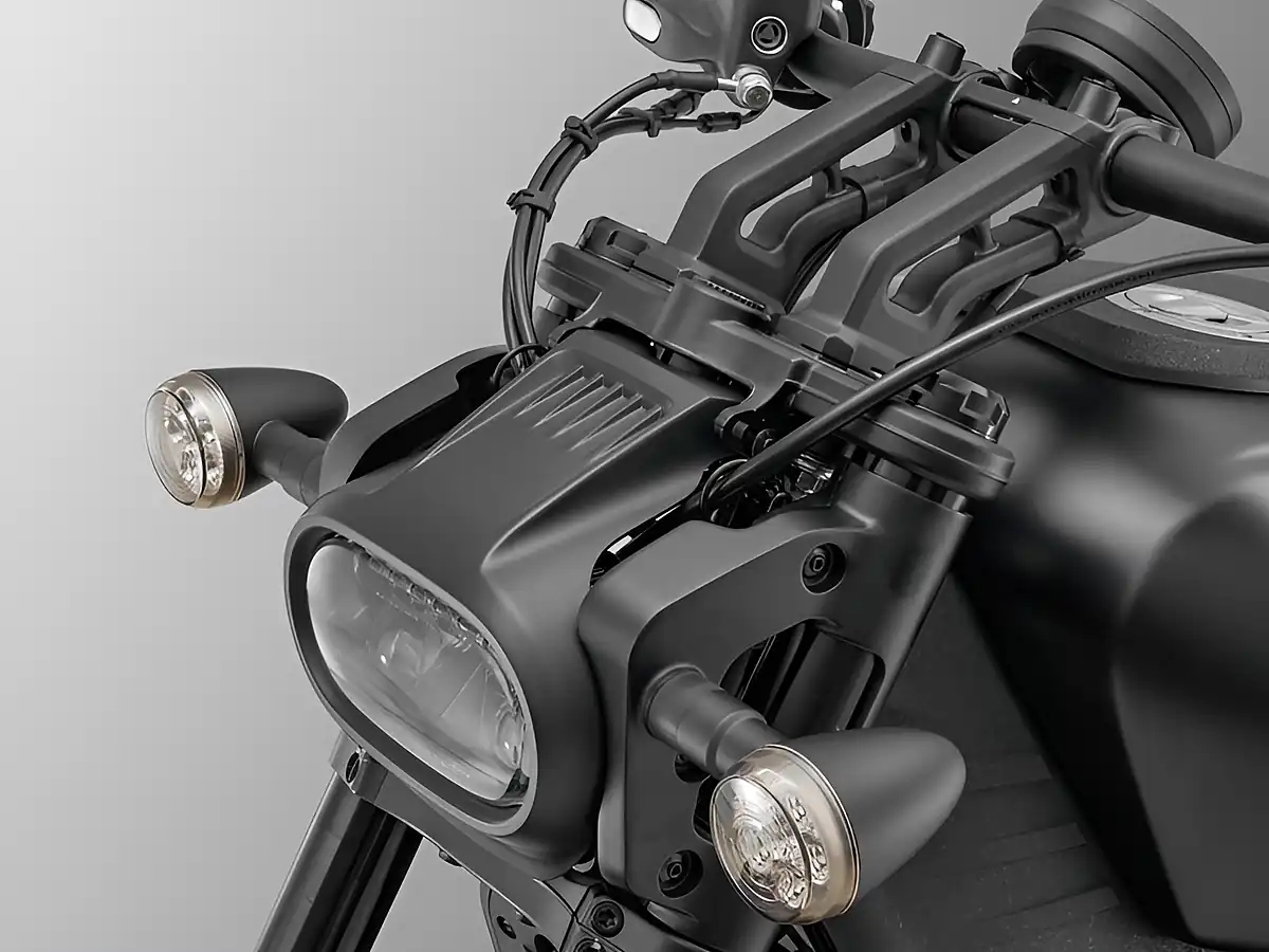 Used 2026 Qjmotor Srv 600 V Matt Black - Interior and Exterior details 3