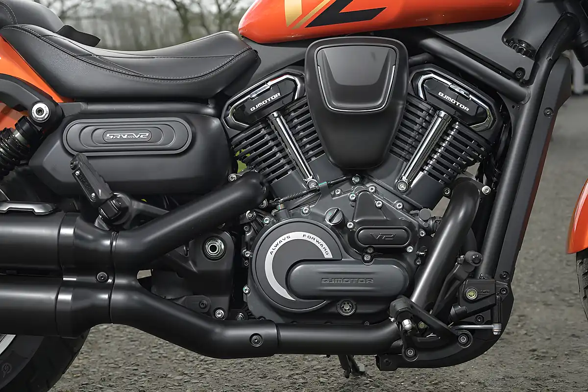 Used 2026 Qjmotor Srv 600 V2 Black - Interior and Exterior details 8