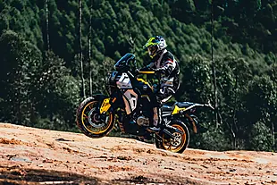 Used 2026 Qjmotor Svt 650 Black/Yellow - Interior and Exterior details 12