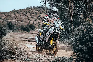 Used 2026 Qjmotor Svt 650 Black/Yellow - Interior and Exterior details 8