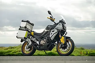 Used 2026 Qjmotor Svt 650 X Black/Yellow - Interior and Exterior details 2