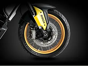 Used 2026 Qjmotor Svt 650 X Black/Yellow - Interior and Exterior details 7