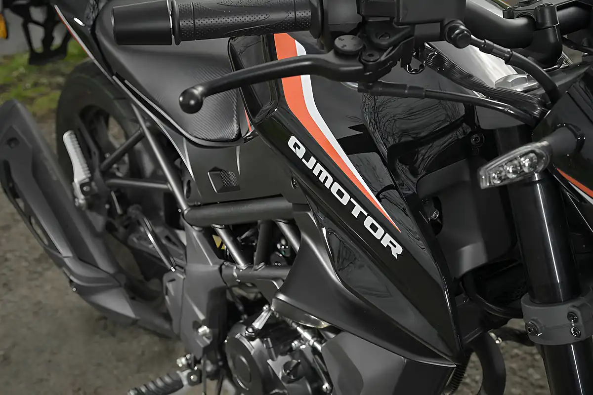 Used 2026 Qjmotor Trx 125 Black Honey Mink - Interior and Exterior details 10