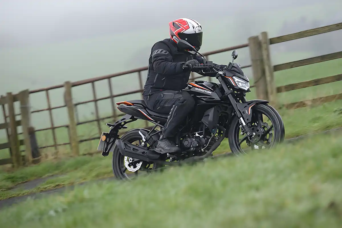 Used 2026 Qjmotor Trx 125 Black Honey Mink - Interior and Exterior details 3