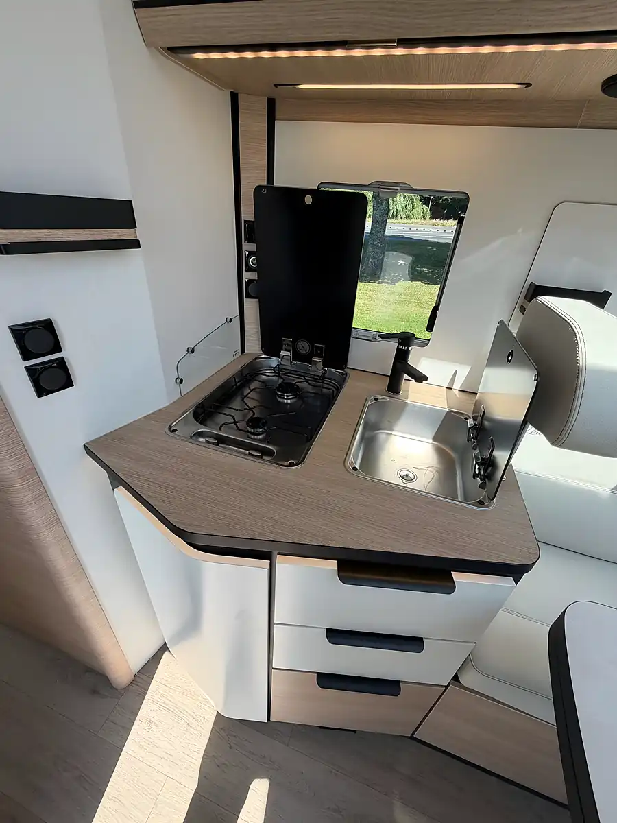 Used 2026 Rapido C66 Optimum Line - Interior and Exterior details 13