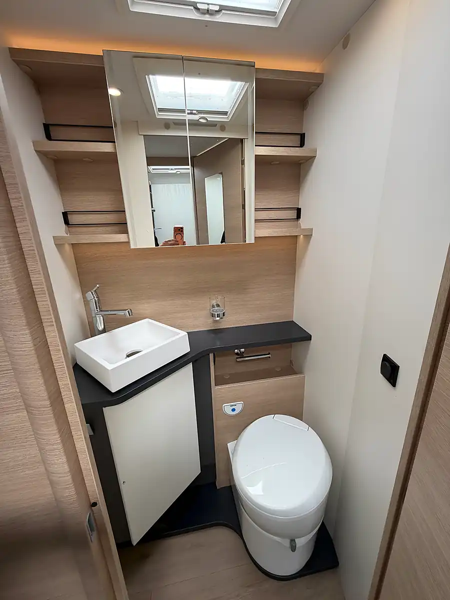 Used 2026 Rapido C66 Optimum Line - Interior and Exterior details 17