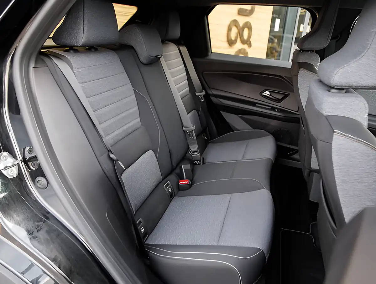 Used 2026 Renault 5 Techno Black - Interior and Exterior details 19