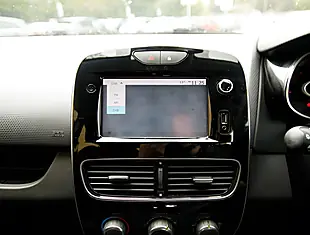 Used 2026 Renault Clio Dynamique Nav Glacier White - Interior and Exterior details 15