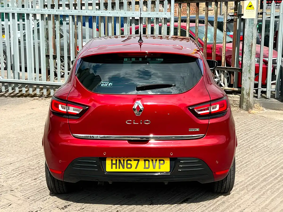 Used 2026 Renault Clio Dynamique S Nav Red - Interior and Exterior details 11
