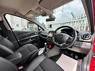 Used 2026 Renault Clio Dynamique S Nav Red - Interior and Exterior details 14