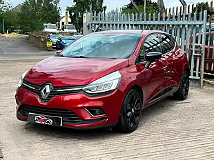 Used 2026 Renault Clio Dynamique S Nav Red - Interior and Exterior details 3