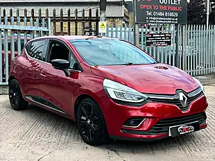 Used 2026 Renault Clio Dynamique S Nav Red - Interior and Exterior details 4
